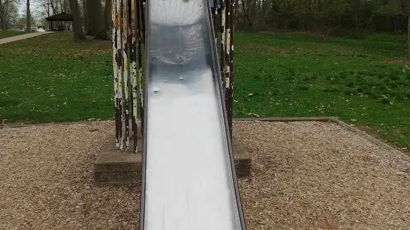 Maude Neiding Memorial Park - Amherst, OH