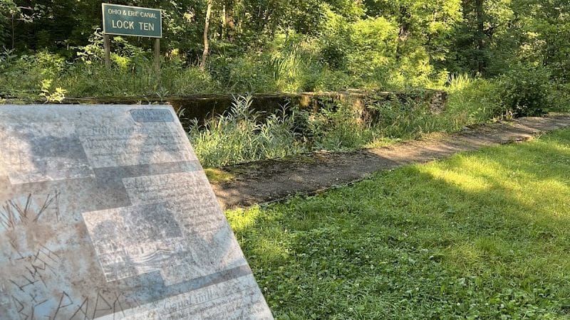 Wolf Creek Trailhead - Barberton, OH