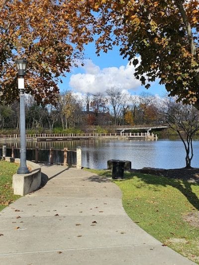 Coe Lake Park - Berea, OH