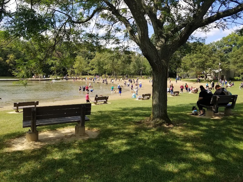Wallace Lake Park - Berea, OH