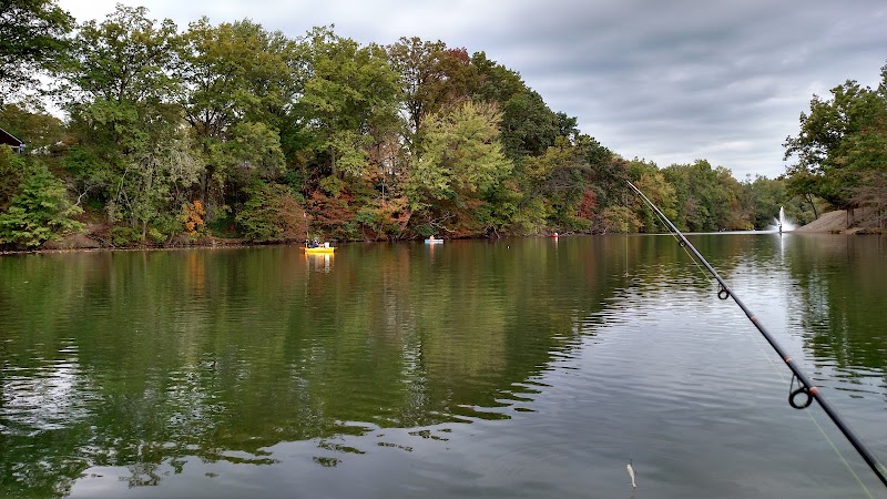 Wallace Lake Park - Berea, OH