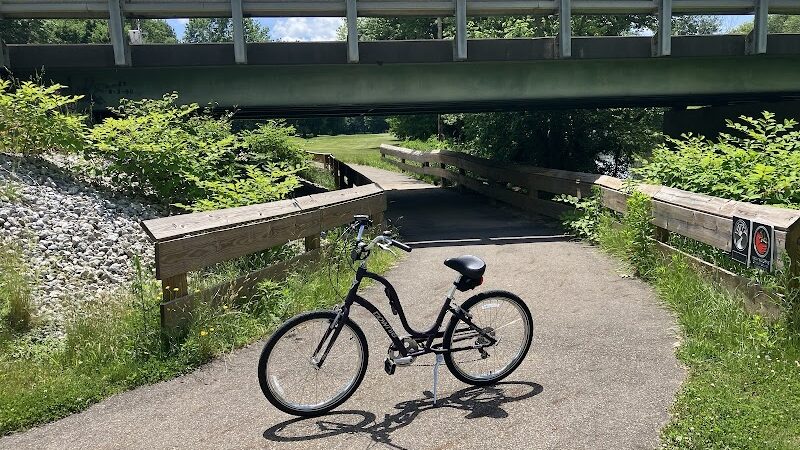 River Community Park / Tuscarawas river water trail access ( river mile 71.8 ) - Bolivar, OH