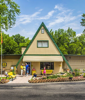 Buckeye Lake / Columbus East KOA Holiday