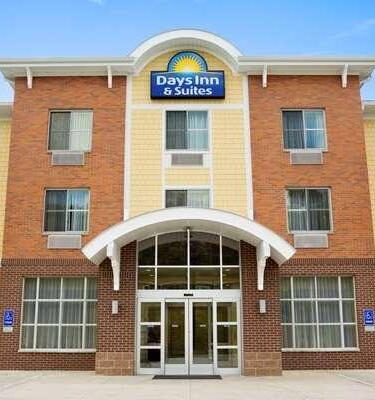 Days Inn & Suites by Wyndham Caldwell