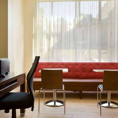 Days Inn & Suites by Wyndham Caldwell - Caldwell, OH