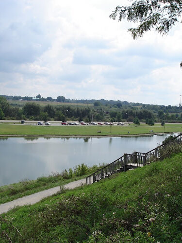 Petros Lake Park