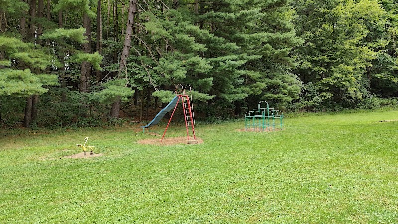 Ann Green Memorial Park - Carrollton, OH