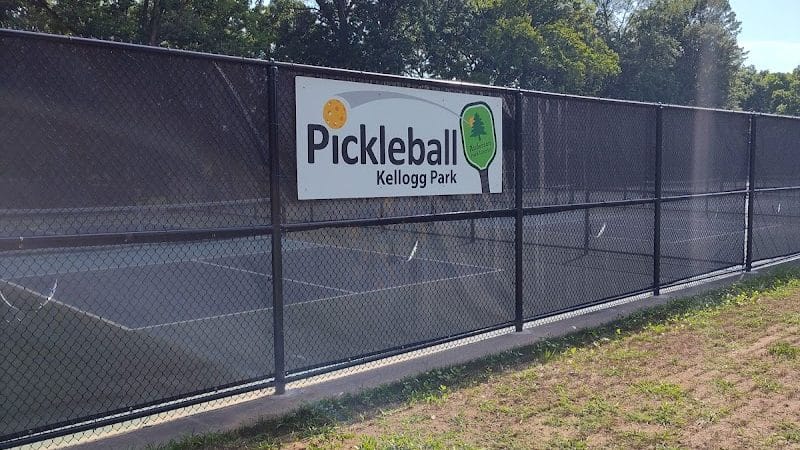 Kellogg Park & Dog Field - Cincinnati, OH