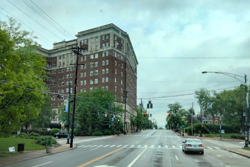 Seasongood Square - Cincinnati, OH