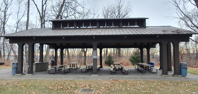 Settler’s Bluff Picnic Area - Cleveland, OH