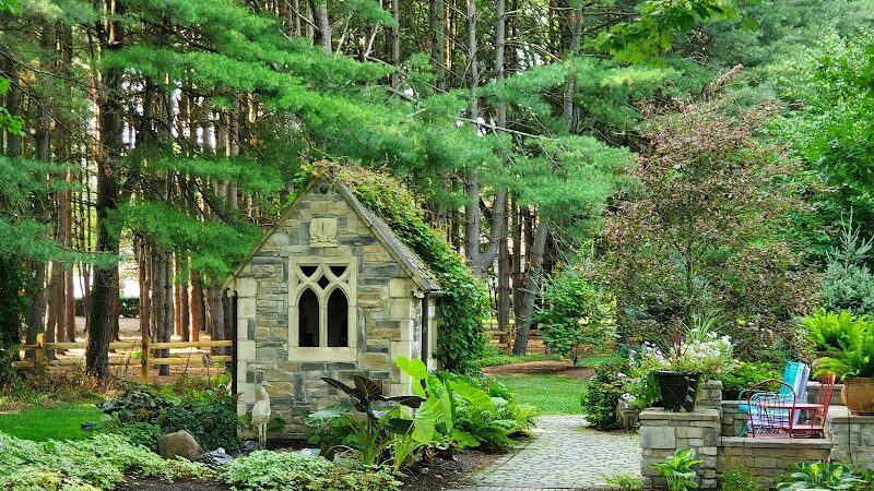 Hippley Gardens - Columbiana, OH