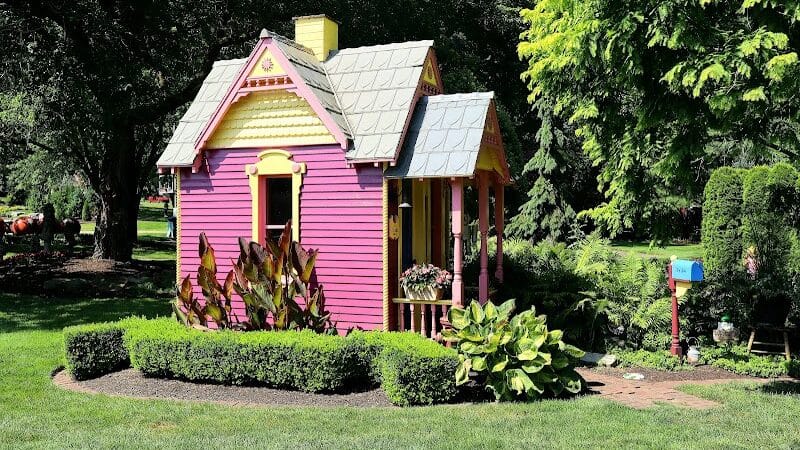 Hippley Gardens - Columbiana, OH