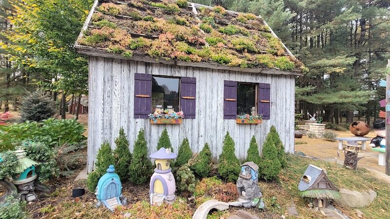 Hippley Gardens - Columbiana, OH