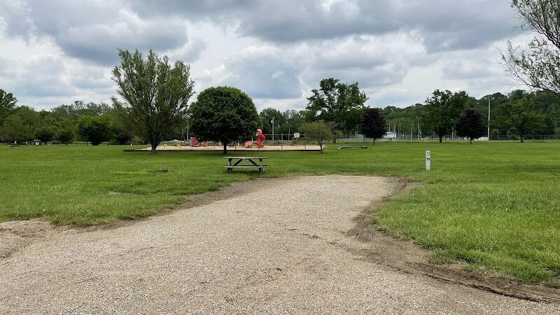 Lake Park Campground - Coshocton, OH