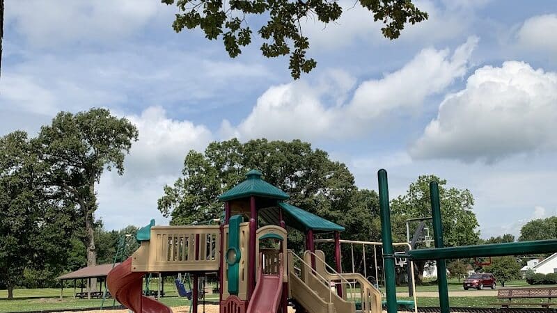 Village Green Park - Dalton, OH