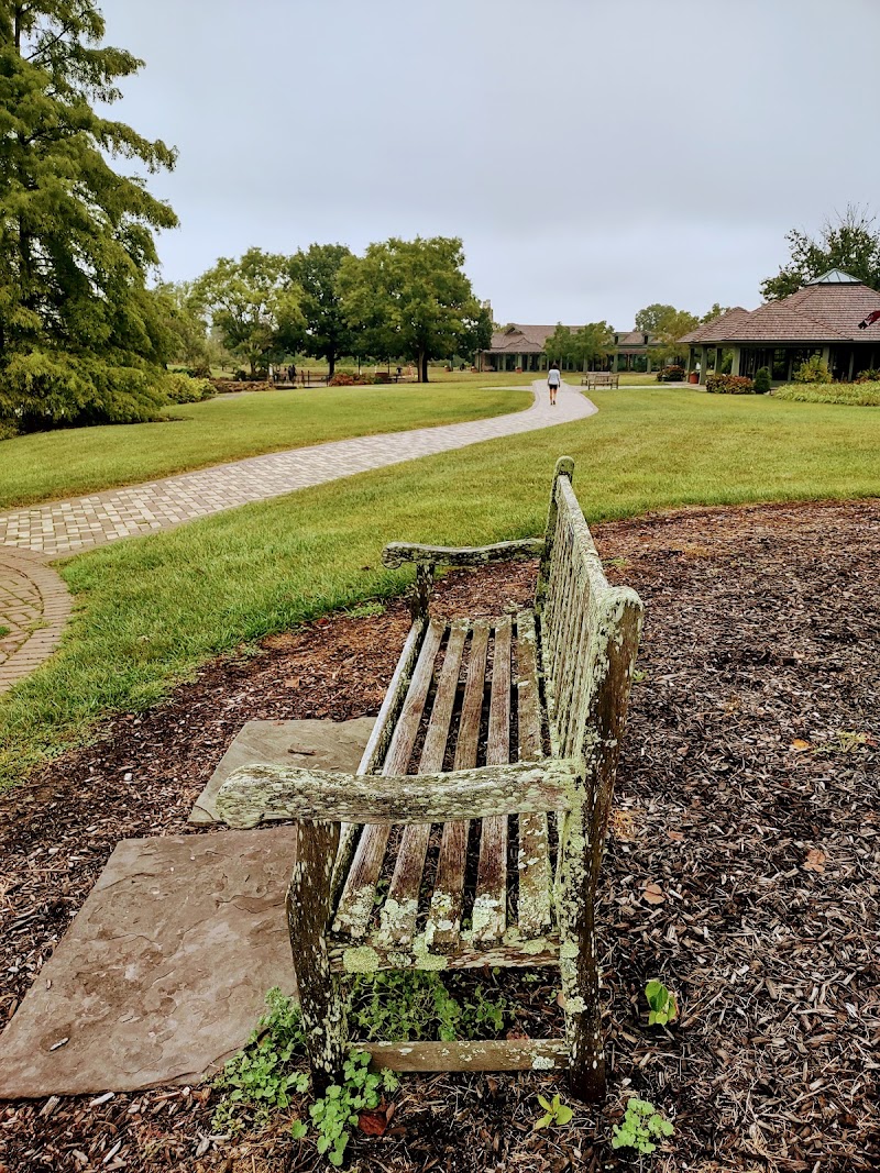 Cox Arboretum MetroPark Picnic Area - Dayton, OH