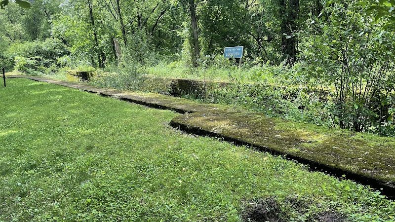 Canal Lands Trailhead Parking - Dover, OH