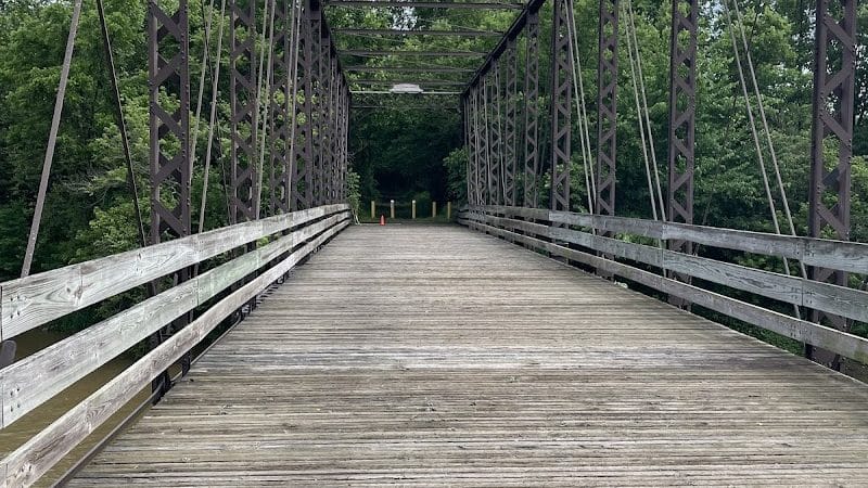 Canal Lands Trailhead Parking - Dover, OH
