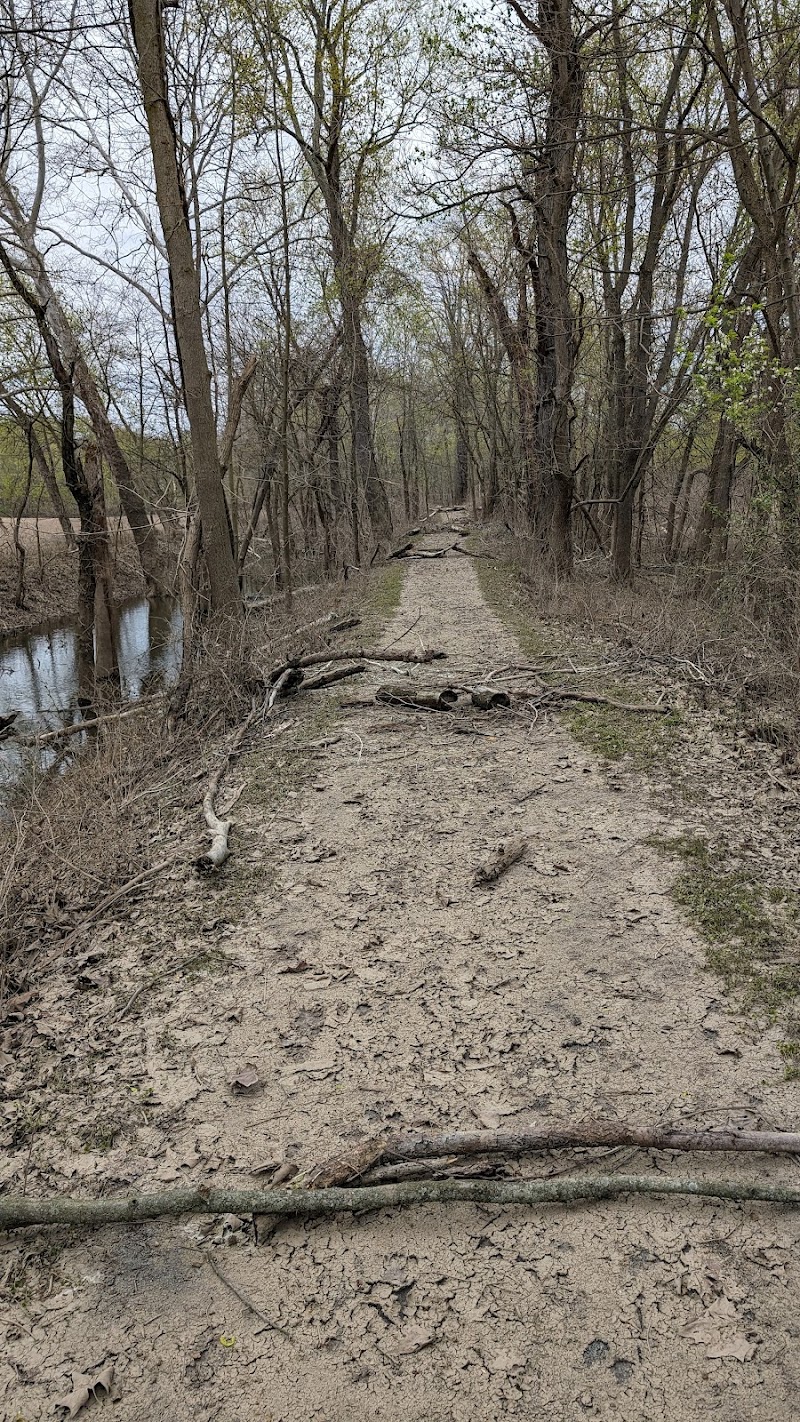 Towpath Trailhead SR800 - Dover, OH