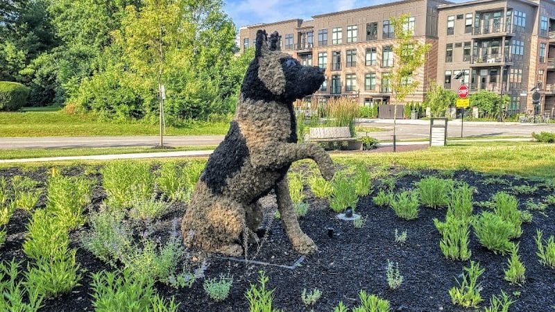 Dog Statues park - Dublin, OH
