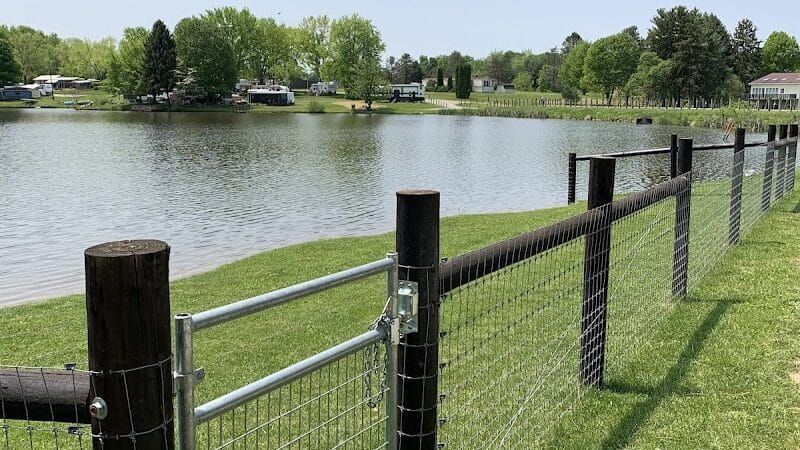 Fireside Lake Campground - East Rochester, OH