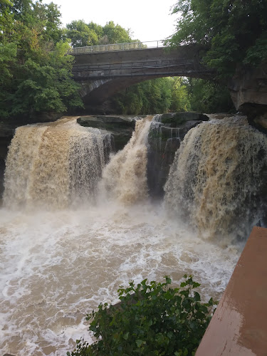 Western Falls of Cascade