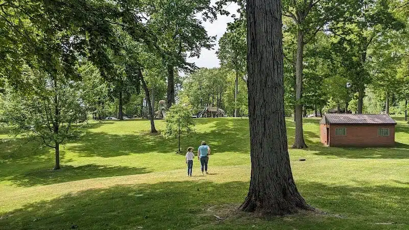Hartville Memorial Park - Hartville, OH