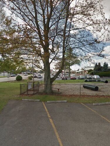 Hillcrest Dog Park & Wellness Center