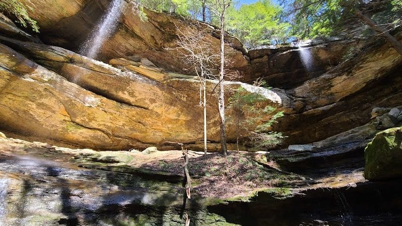 Chapel Cave Trail Head and Rappelling Area Parking - Logan, OH