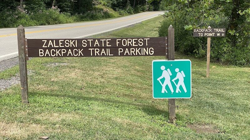 Zaleski State Forest Backpack Trailhead Parking: Selinde Roosenburg Memorial Backpack Trail - McArthur, OH