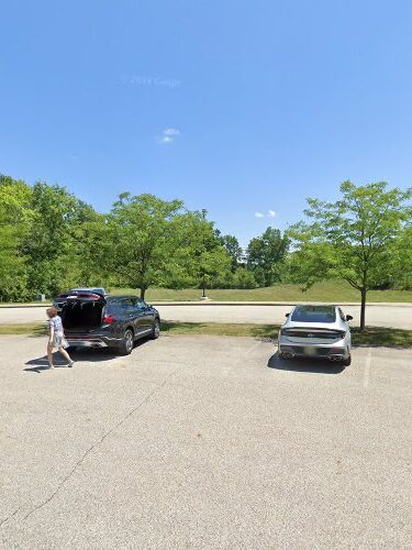 Carolyn Ludwig Mugrage Dog Park Parking lot
