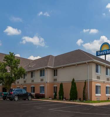 Days Inn by Wyndham Milan Sandusky South