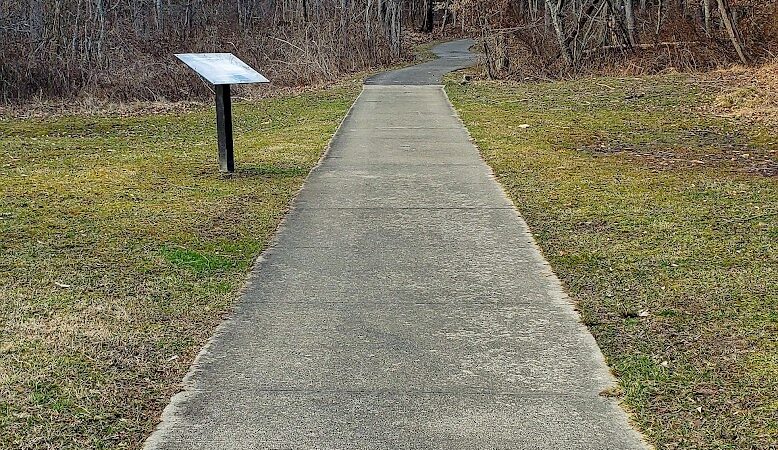 Rock House Trailhead - Pedro, OH