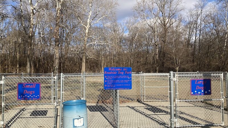 Roadside dog park - Piqua, OH