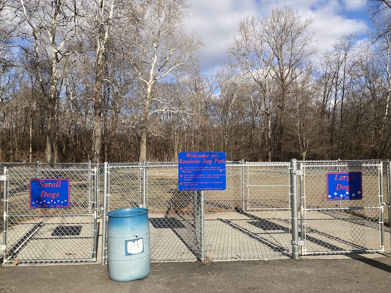 Roadside dog park - Piqua, OH
