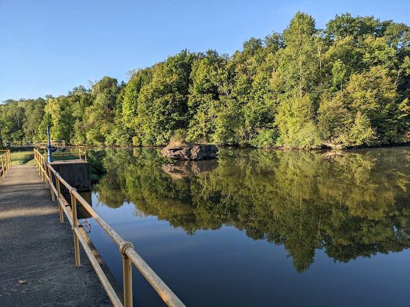 Roadside dog park - Piqua, OH