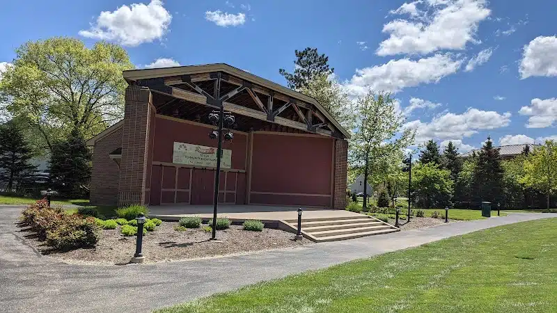 Village Green Park - Powell, OH