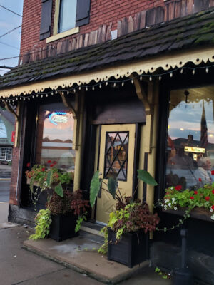 Bags Sports Pub Sugarcreek