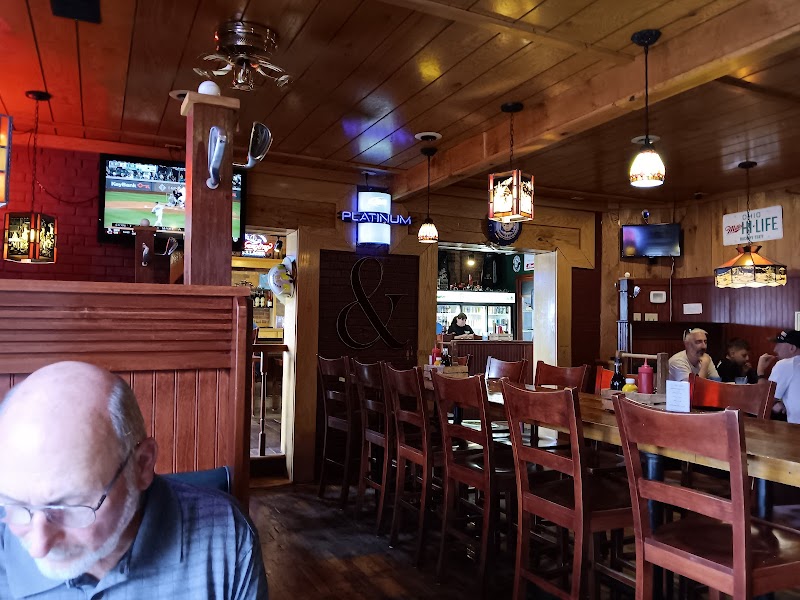 Bags Sports Pub Sugarcreek - Sugarcreek, OH