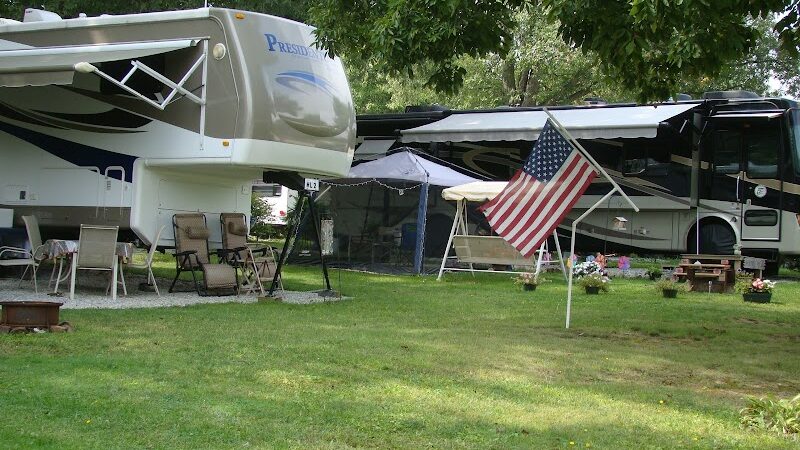 Thompson / Grand River Valley KOA Holiday - Thompson, OH