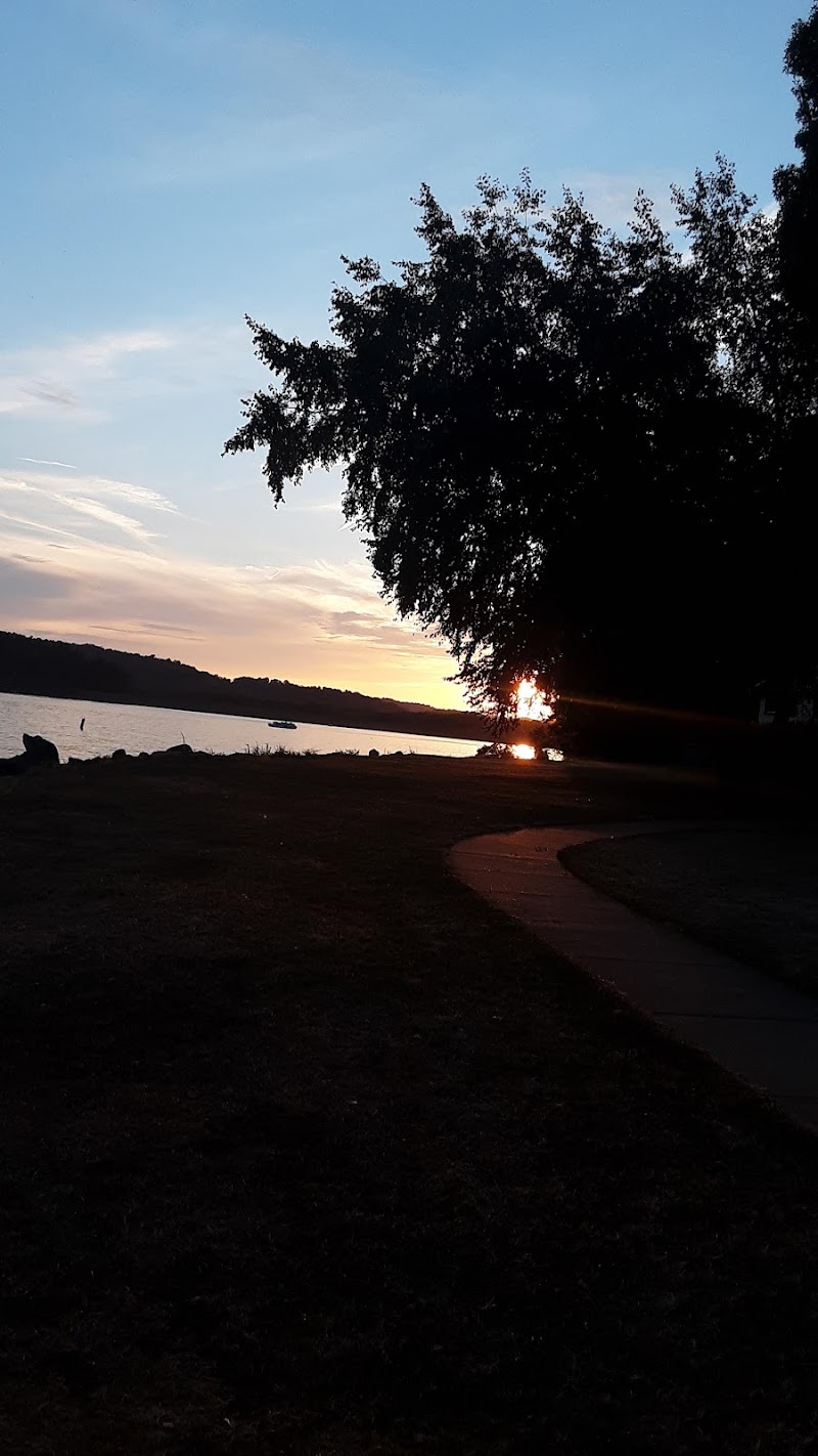 Tappan Dam Trailhead (Buckeye Trail) - Uhrichsville, OH