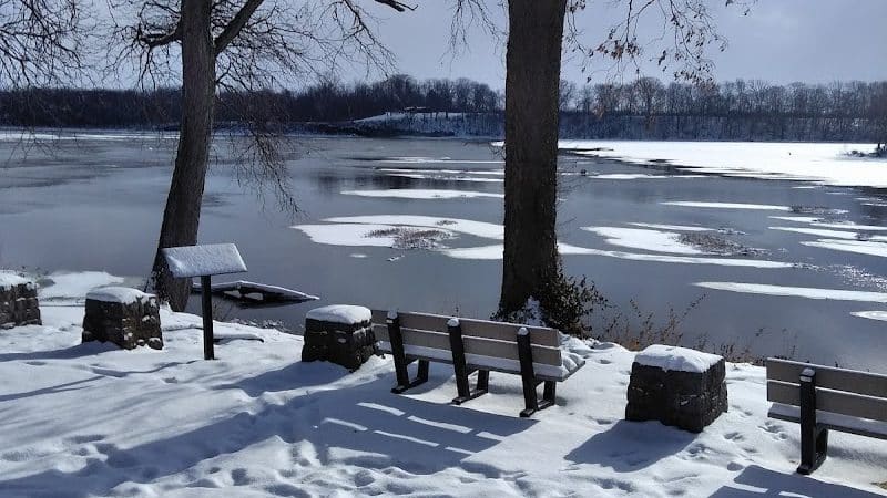 Roche De Bout Area Farnsworth Metropark - Waterville, OH