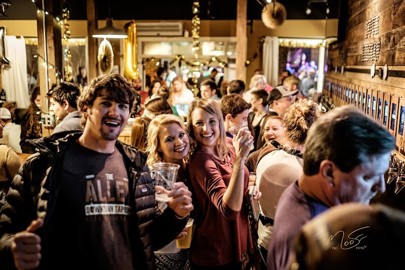 Alley Downtown Taproom - Aiken, SC