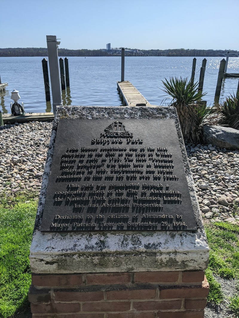 Roberdeau Park - Alexandria, VA