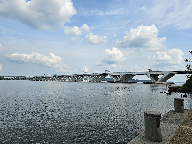 Waterfront Walk Overlook - Alexandria, VA