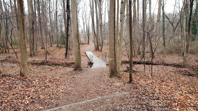 Mason District Off-Leash Dog Park - Annandale,