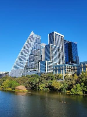 Auditorium Shores Dog Park
