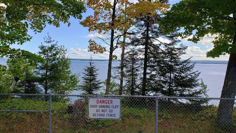 Baraga Cliff Roadside Park - Baraga,