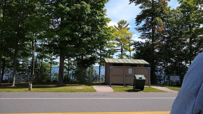 Baraga Cliff Roadside Park - Baraga,