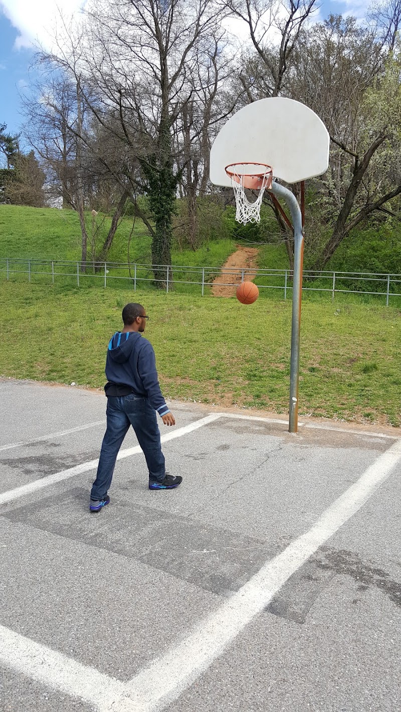 Bladensburg Tot Lot Park - Bladensburg, MD